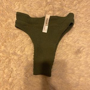 The Savannah High Waist Bikini Bottoms
BOUND BY BOND-EYE